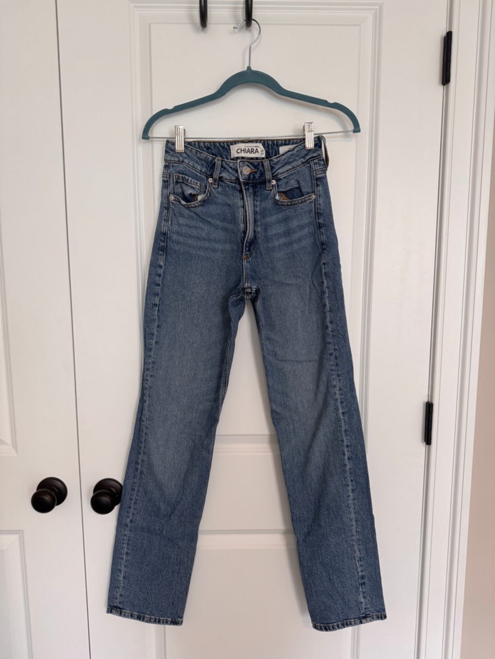 Chiara High-Rise Straight Leg Jeans in Medium Blue